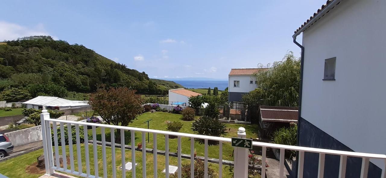 Casinha Do Chorao Ribeirinha (Faial) Exterior foto